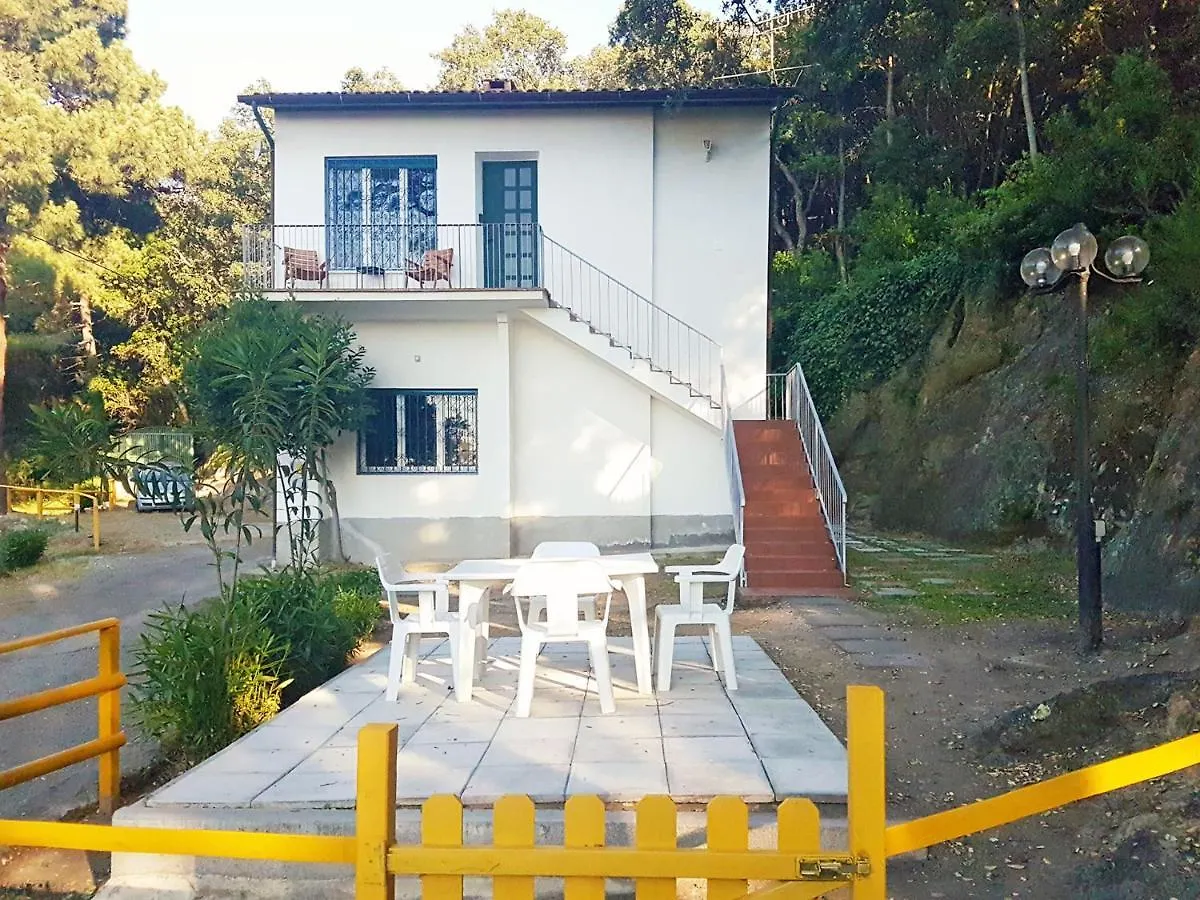 Apartment Villa Ai Pini - Argonautivacanze Procchio  Italy